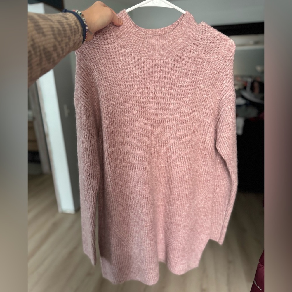 Old Navy Soft Pink Women's Turtleneck Sweater
